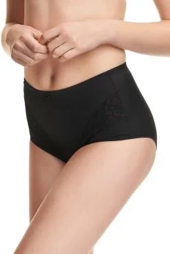 Susa Miederslip London