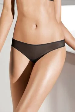 String-Tanga Von Wolford